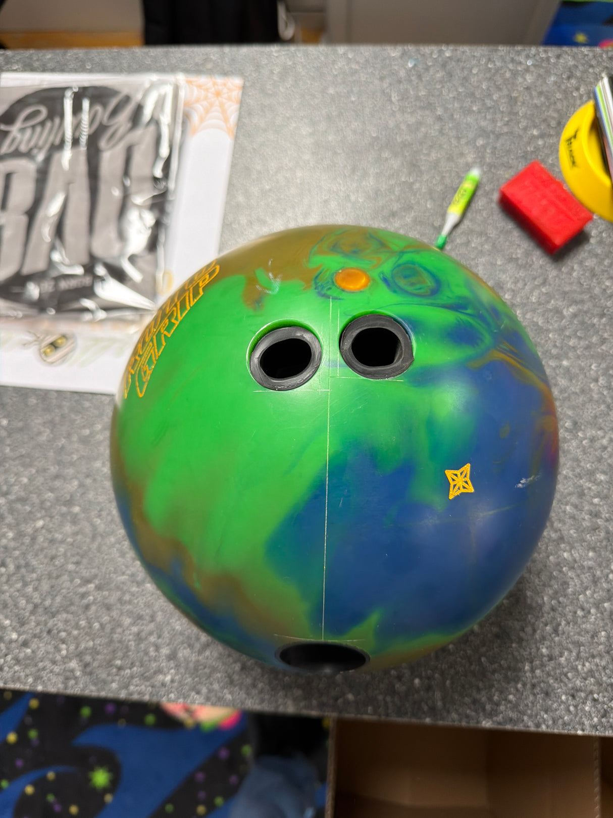 Hustle Earth (used 15lb)