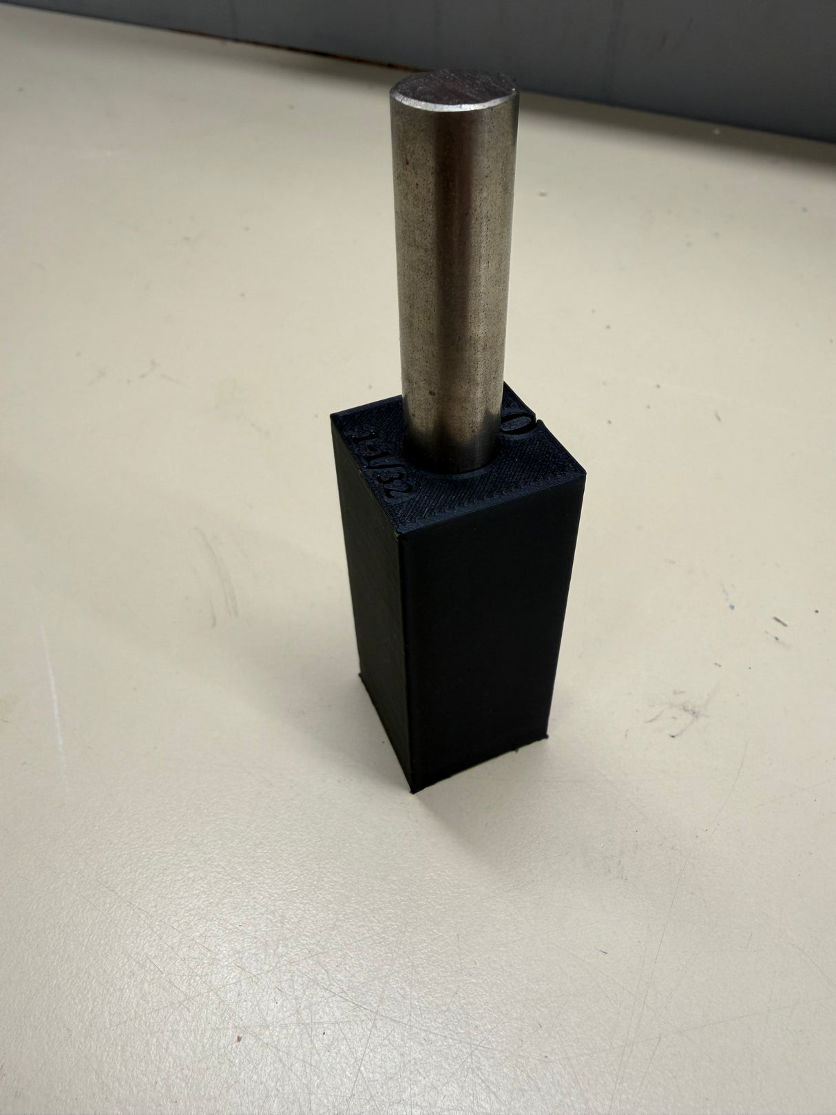 Drill bit line up tool