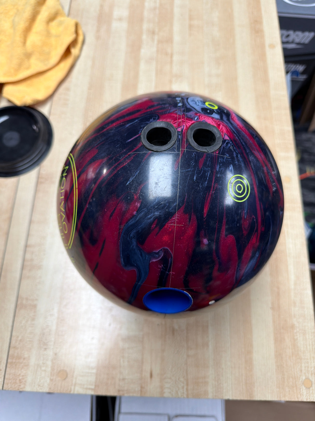 The one ovation (used 15lb)