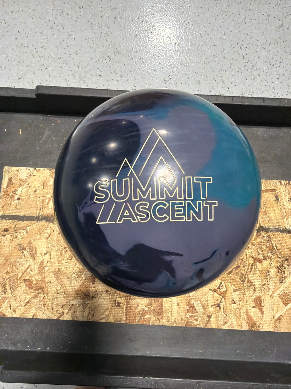 Summit ascent (used 15lb)