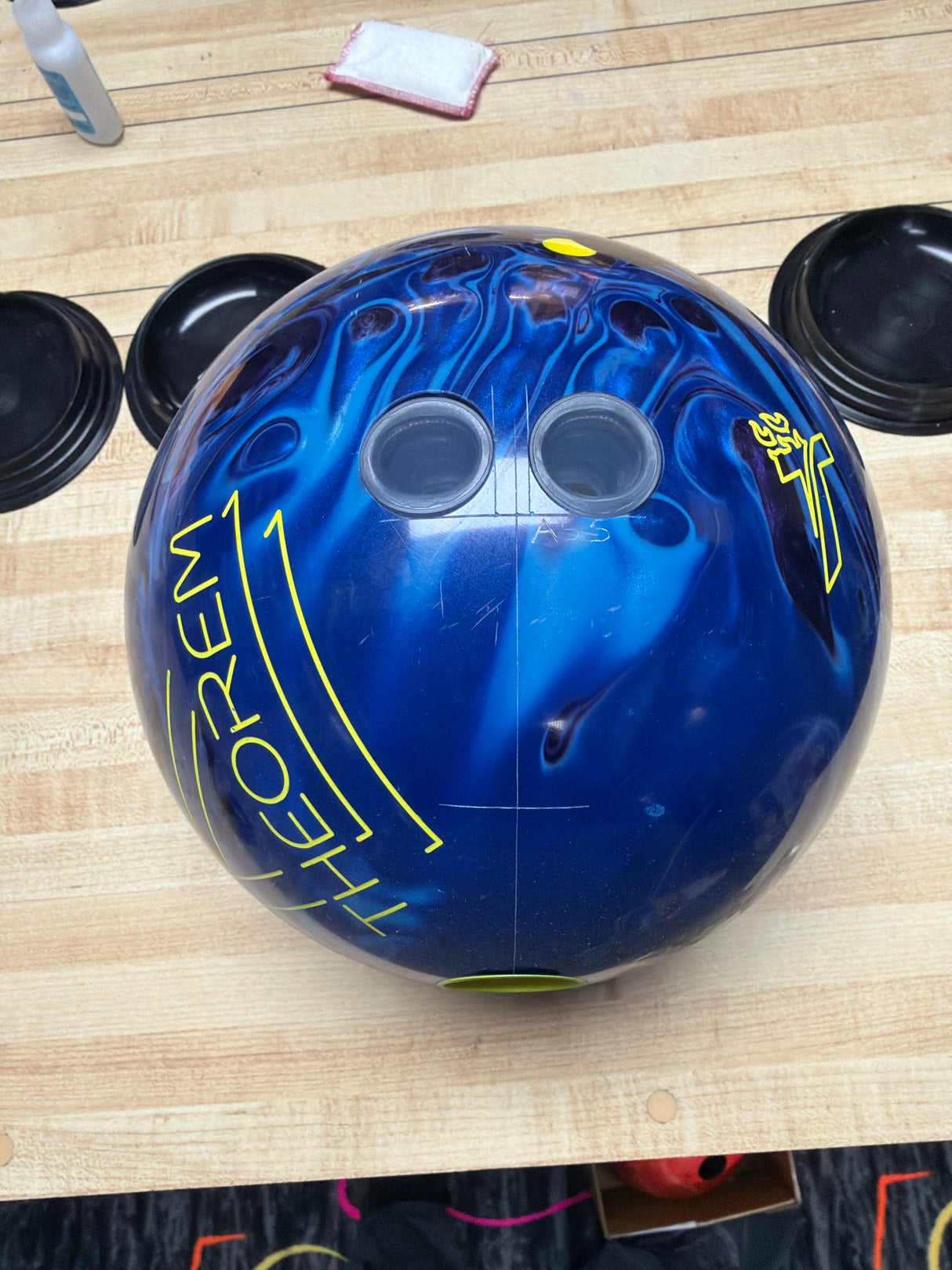 Theorem Pearl (used 15lb)