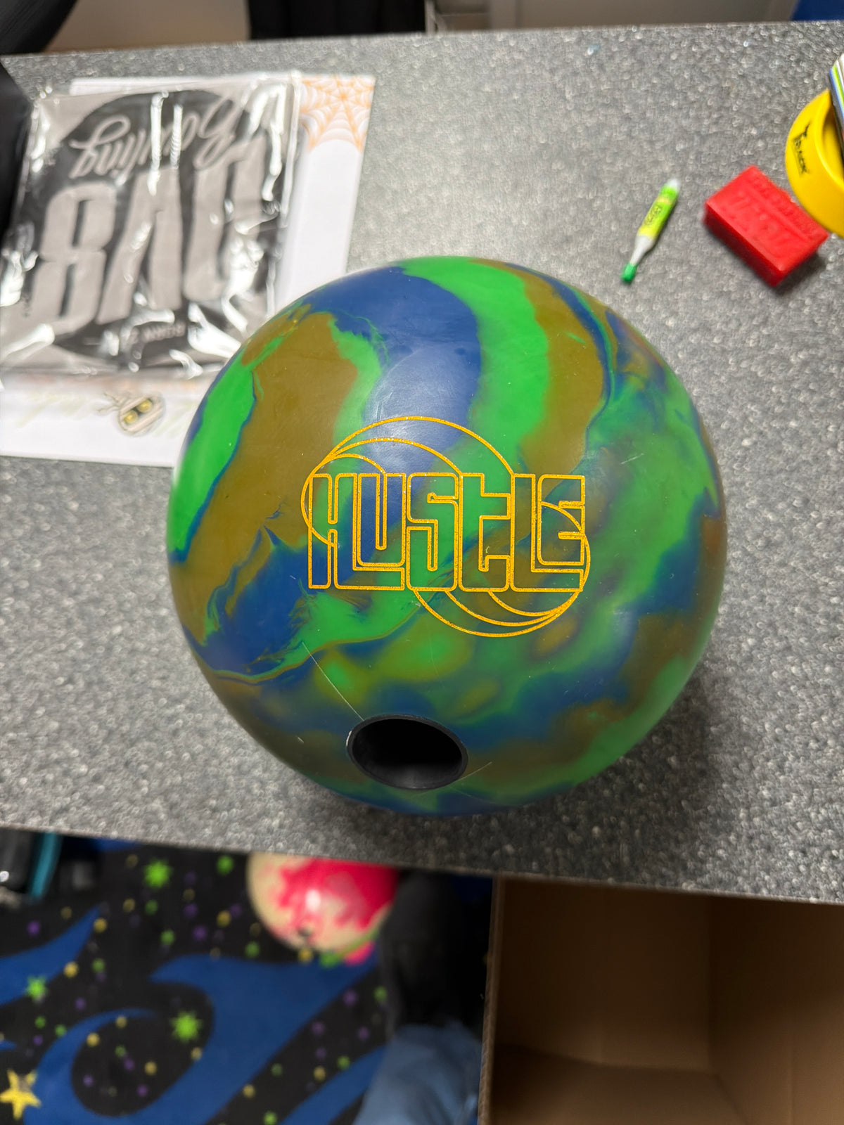 Hustle Earth (used 15lb)